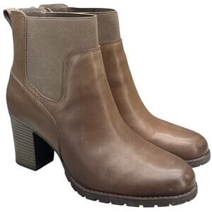 Clarks Verona Brown Leather Lug Sole Stacked 3" Heel Ankle Boots Women 9.5